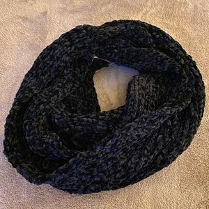 Black Infinity Scarf